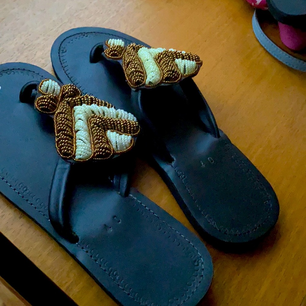 Shoes - Picture 2 of 3